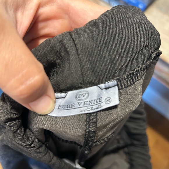 Pure Venice Jogger with sequin detail - Picture 5 of 5